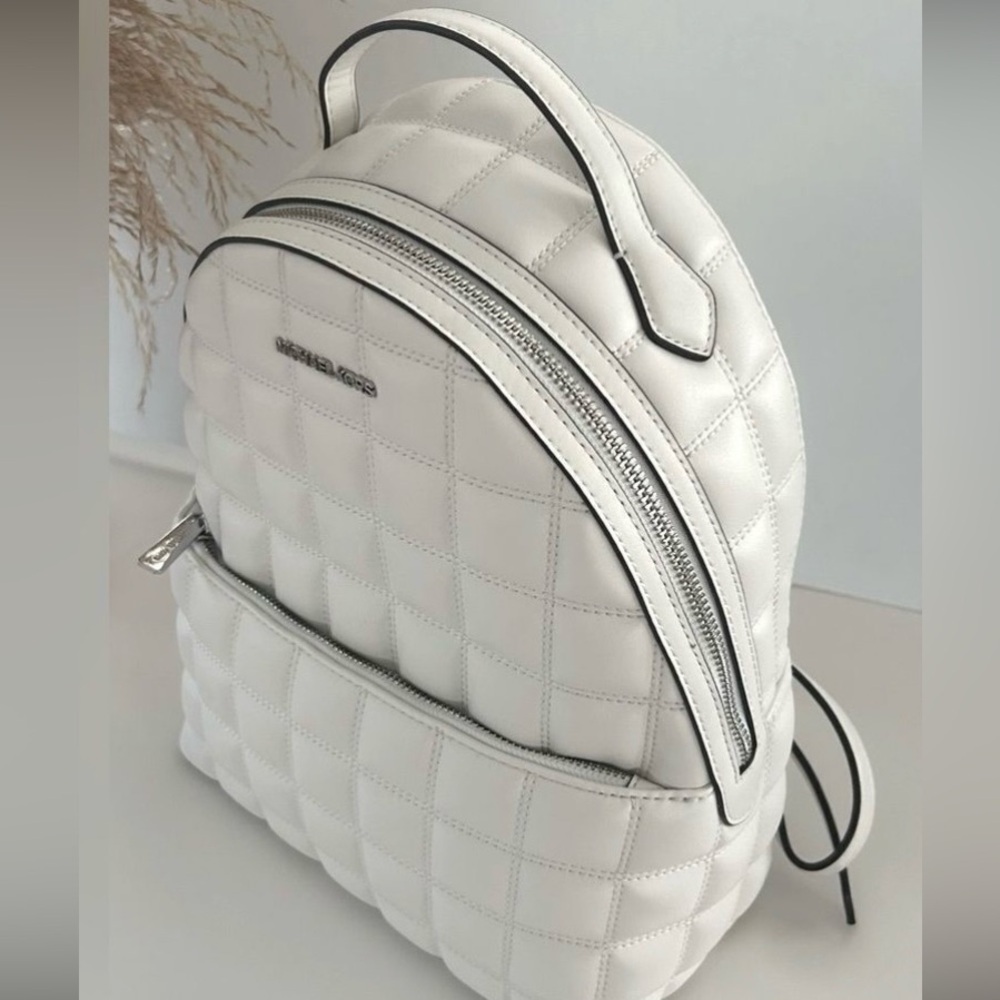 Michael Kors White Quilted Leather Backpack Silver Hardware Front Zip Pocket - Picture 7 of 11